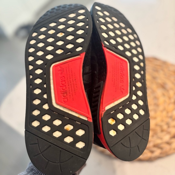 Mens Adidas NMD R1 Star Wars Sneakers Black Red Size 8 - Picture 8 of 8
